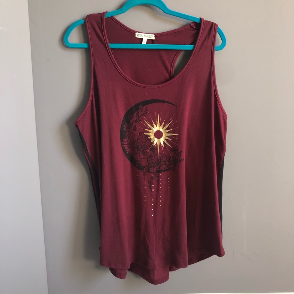 Maroon Graphic moon tank top